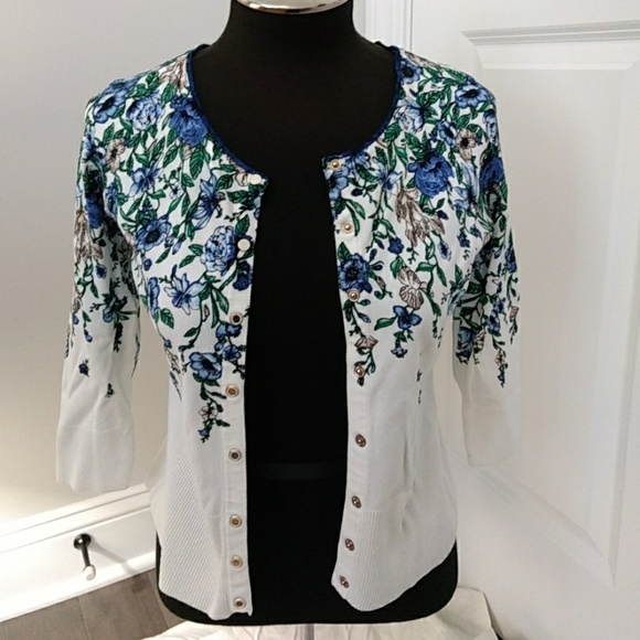 white house black market cardigan sweater